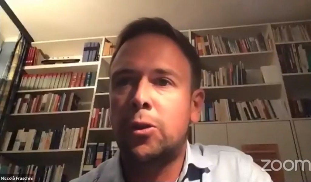 Dopo “W Darwin”, Niccolò Fraschini si dimette: cosa ha detto in Consiglio Comunale