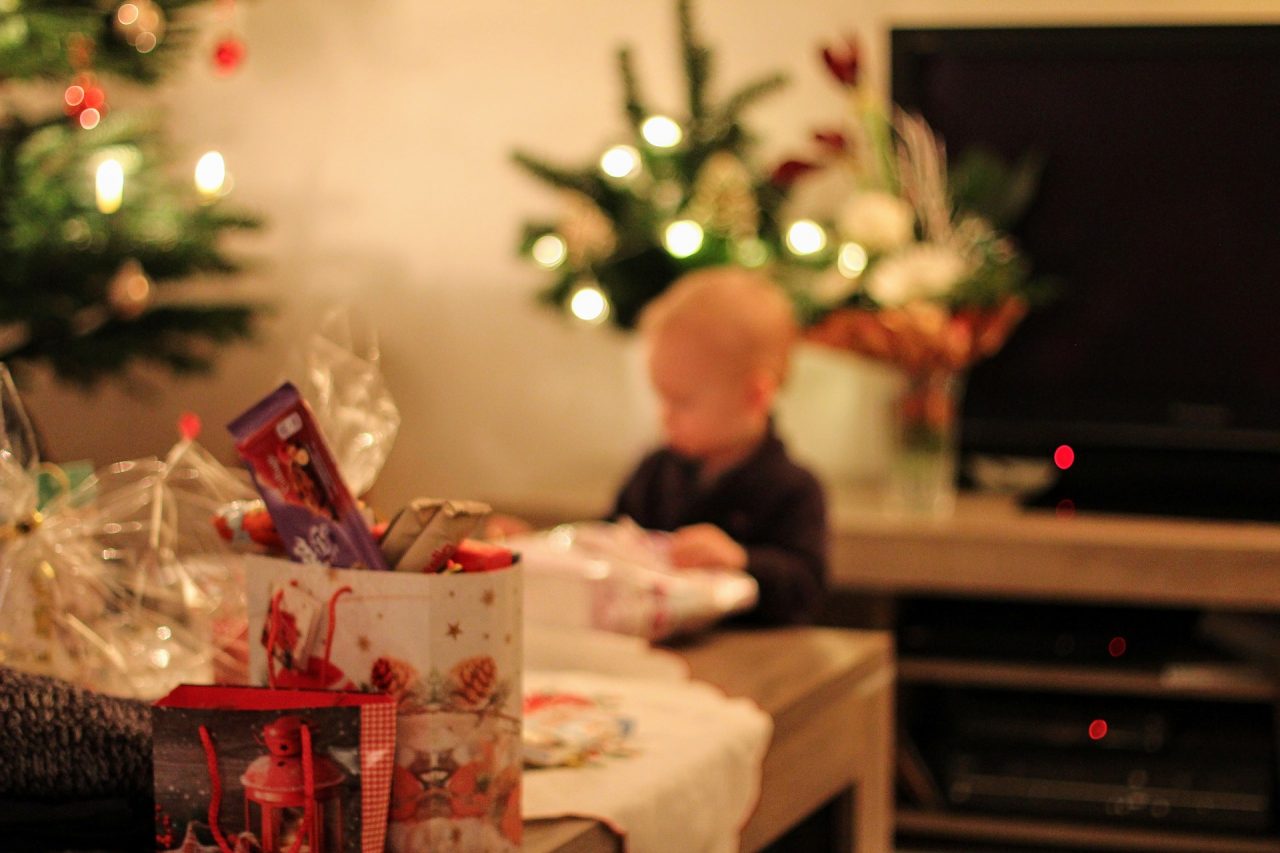 “Un giocattolo sospeso”: a Pavia a Natale puoi donare un regalo ai bambini in difficoltà