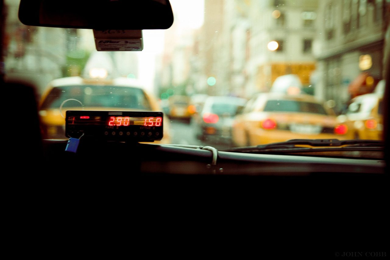 A Pavia il taxi si prende con il contributo del Comune, come funziona e chi può presentare domanda