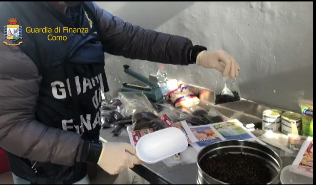 Sequestrate 9 tonnellate di alimenti mal conservati e scaduti FOTO e VIDEO