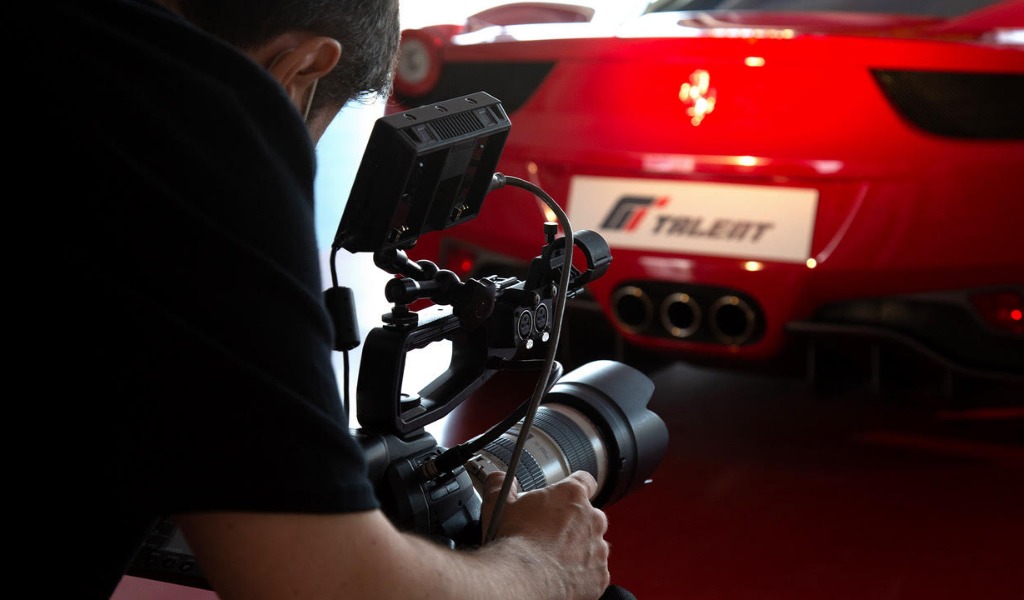 Arriva il talent per diventare pilota professionista: si corre anche nel Pavese VIDEO