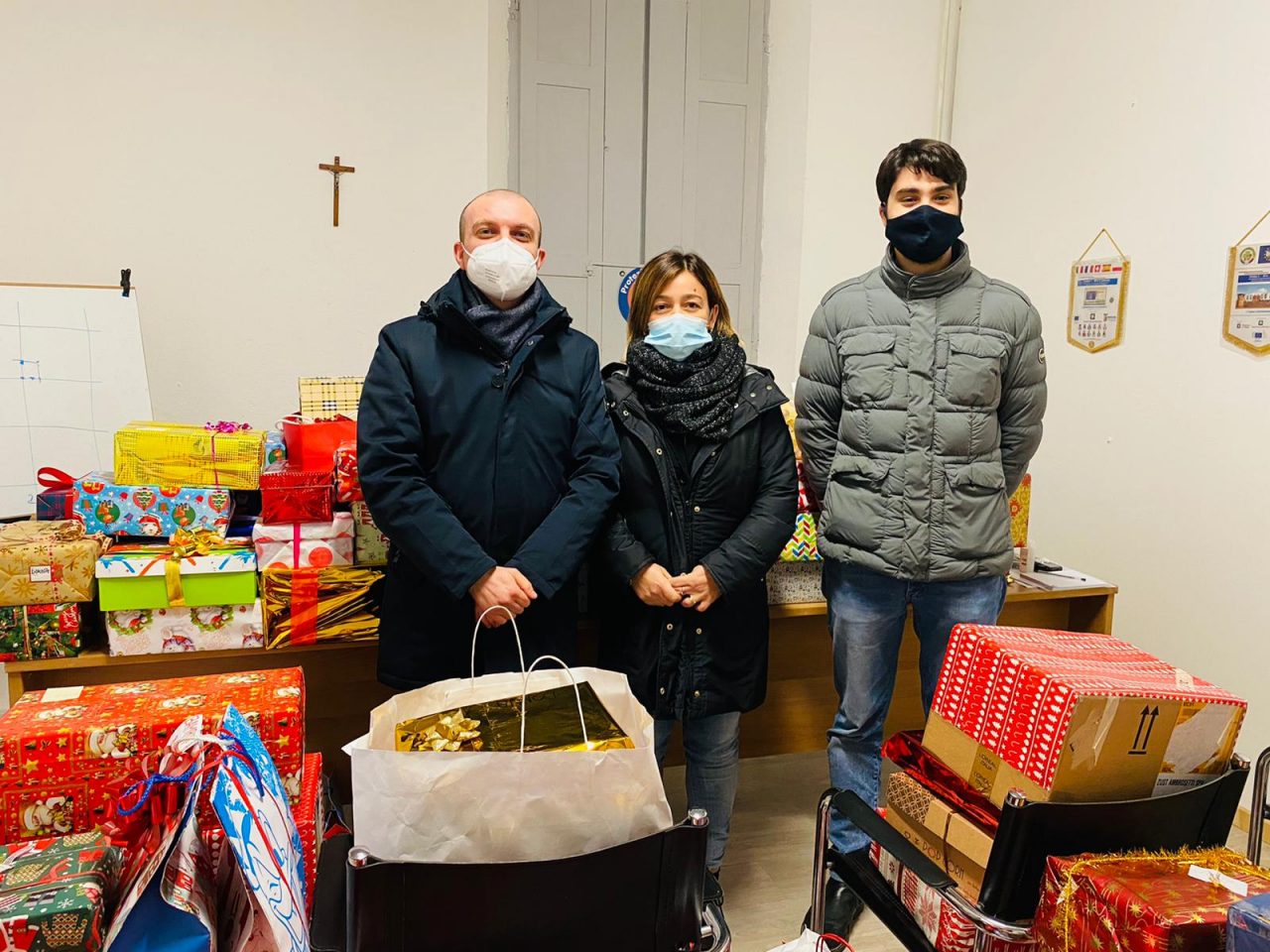 A Broni grande successo per l’iniziativa benefica “Scatole di Natale” FOTO