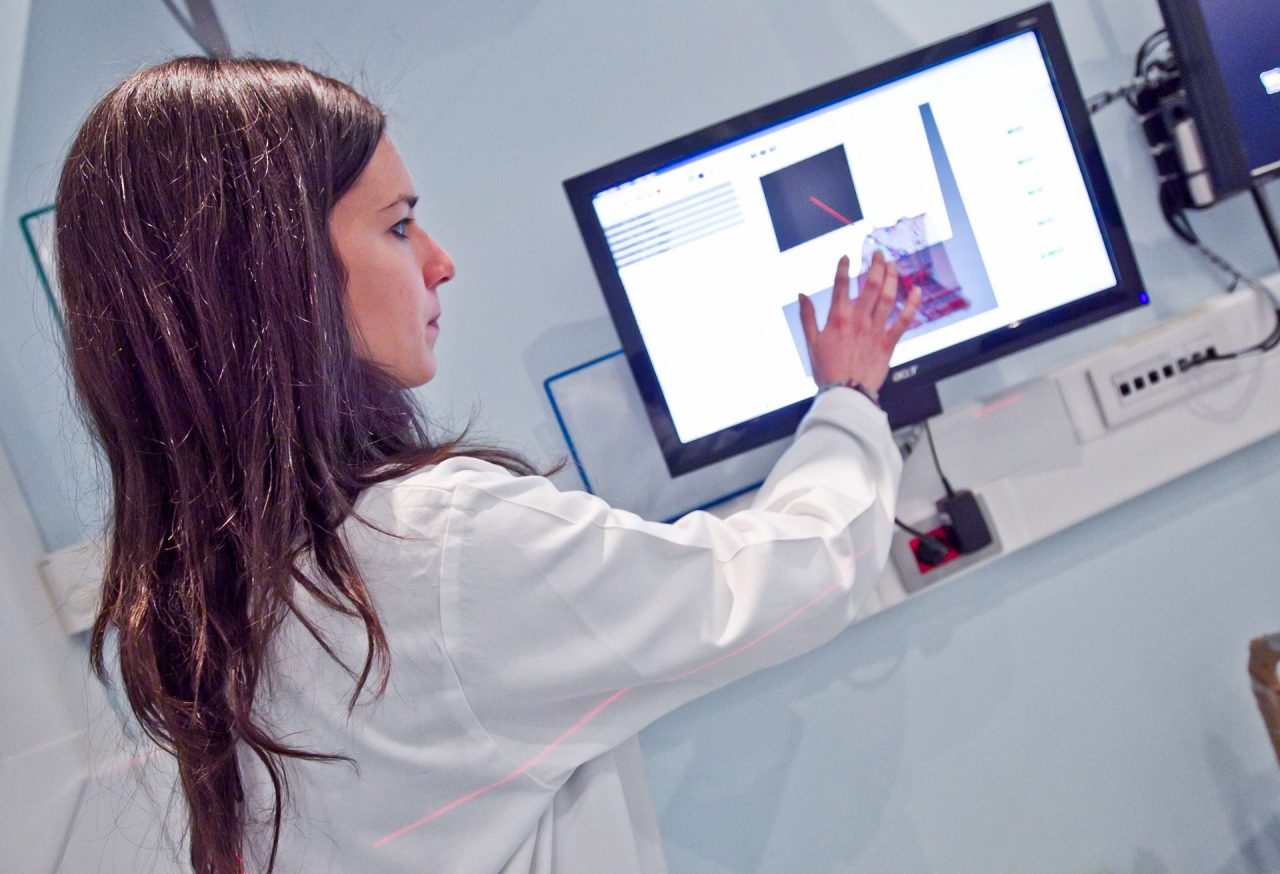 CNAO promuove “Dot-to-Dot”, un servizio di chat online sull’adroterapia dedicato ai medici