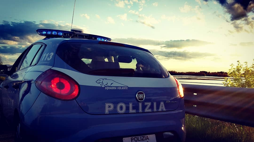 Auto rubata a Palestro, recuperata dopo inseguimento a Vercelli