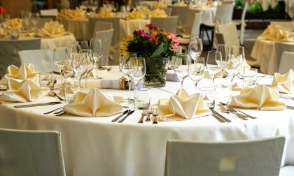 Focolaio al pranzo di nozze a Pavia: 21 contagiati su 34 invitati