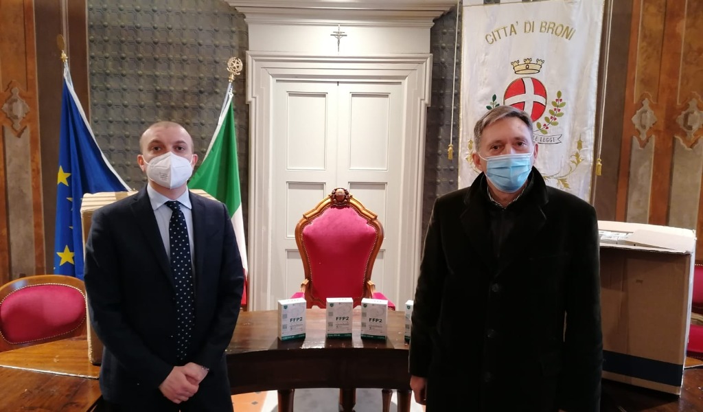 Il Comune di Broni dona 4mila mascherine alle scuole e ai pazienti dei medici
