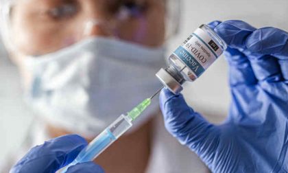 Vaccino anti-covid, Lombardia prima regione in Italia