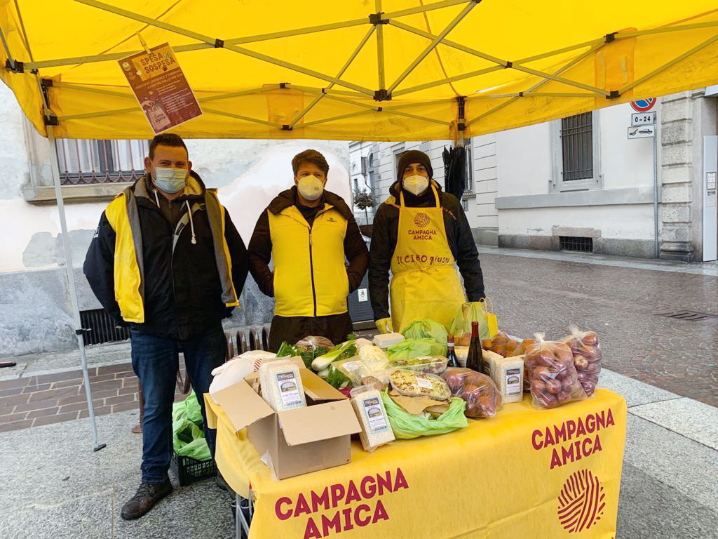 Coldiretti, la spesa sospesa al mercato di Campagna Amica a Vigevano_01