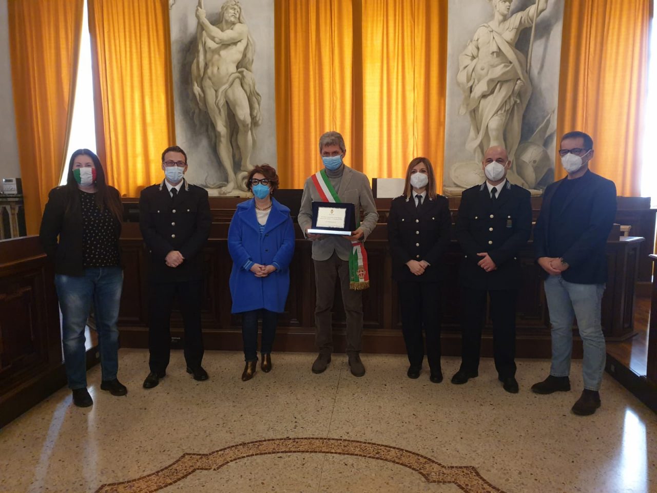 Una targa celebrativa per la direttrice del Carcere di Pavia e il Comandante del Reparto di Polizia Penitenziaria