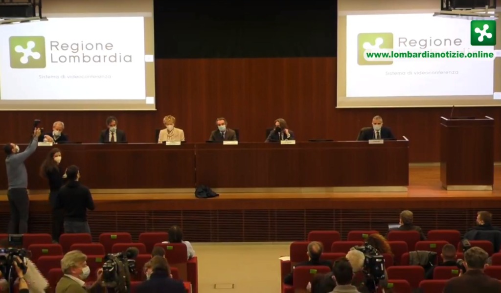 Presentati i centri vaccinali massivi: “Ora serve cambiare passo sull’arrivo dei vaccini”