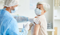 Vaccini over 80: in Lombardia dal 7 all’11 aprile somministrazioni senza prenotazione