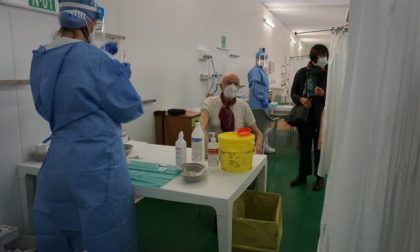 Dose unica di vaccino anti-Covid entro sei mesi dalla guarigione, l’ok del Ministero