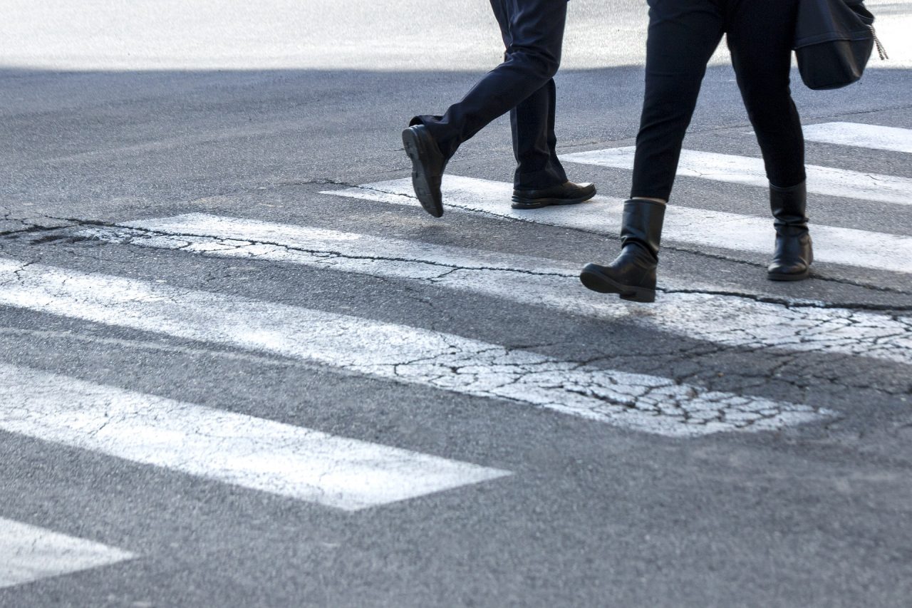 “Mattonelle” a led negli attraversamenti pedonali: più sicurezza nelle strade di Broni