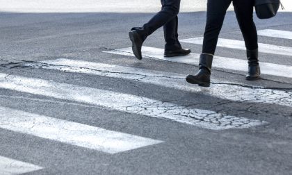 "Mattonelle" a led negli attraversamenti pedonali: più sicurezza nelle strade di Broni