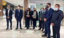 Il Presidente Fontana a Vigevano in visita al centro vaccinale "Il Ducale"