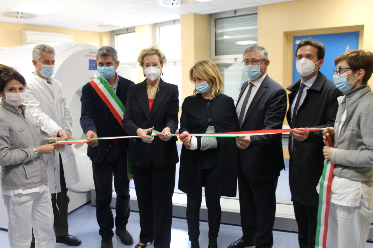 Policlinico San Matteo: inaugurati il nuovo acceleratore lineare e la nuova TAC-PET   