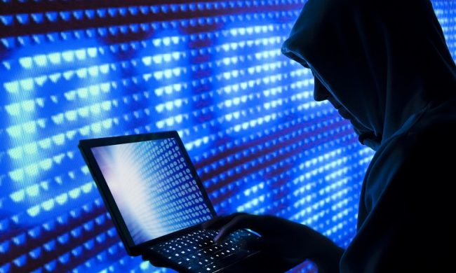 Sgominata banda dedita alle frodi informatiche: spiavano mail aziendali durante transazioni commerciali