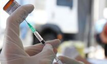 Vaccini Covid: da oggi (25 giugno) si può spostare data e luogo del richiamo