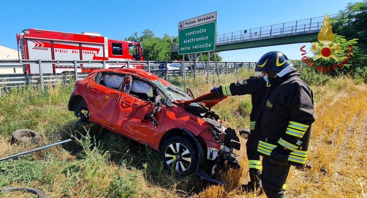 Incidente sulla A21: bimbo di sette anni in ospedale in elisoccorso