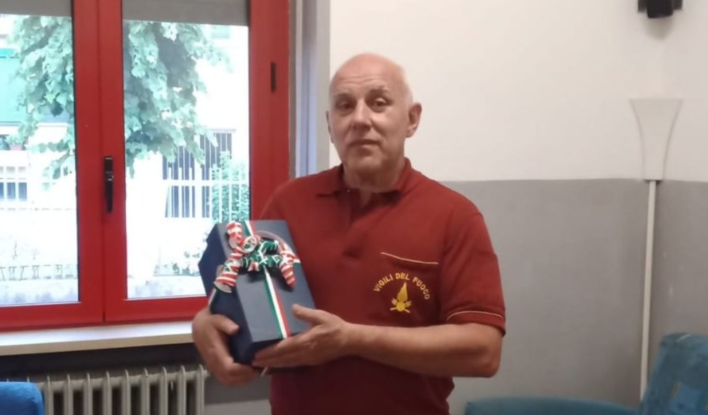 Il Capo Squadra Battaglia va in pensione dopo 36 anni di servizio nei Vigili del Fuoco