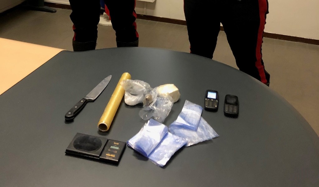 Dal Milanese alla Lomellina per spacciare droga: arrestato pusher magrebino