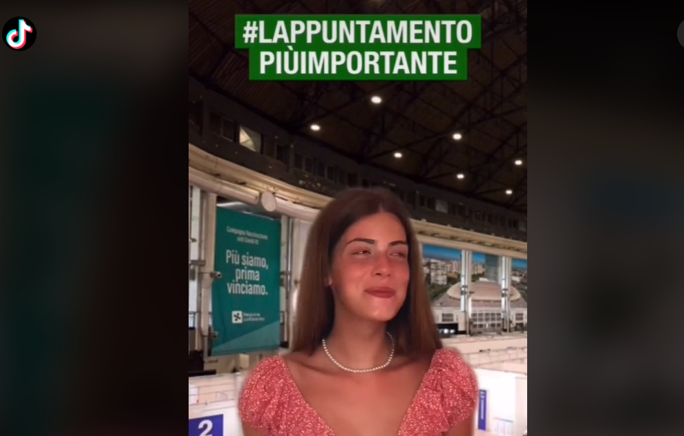 Per convincere i giovani a vaccinarsi si passa anche da Tik tok: i video più popolari