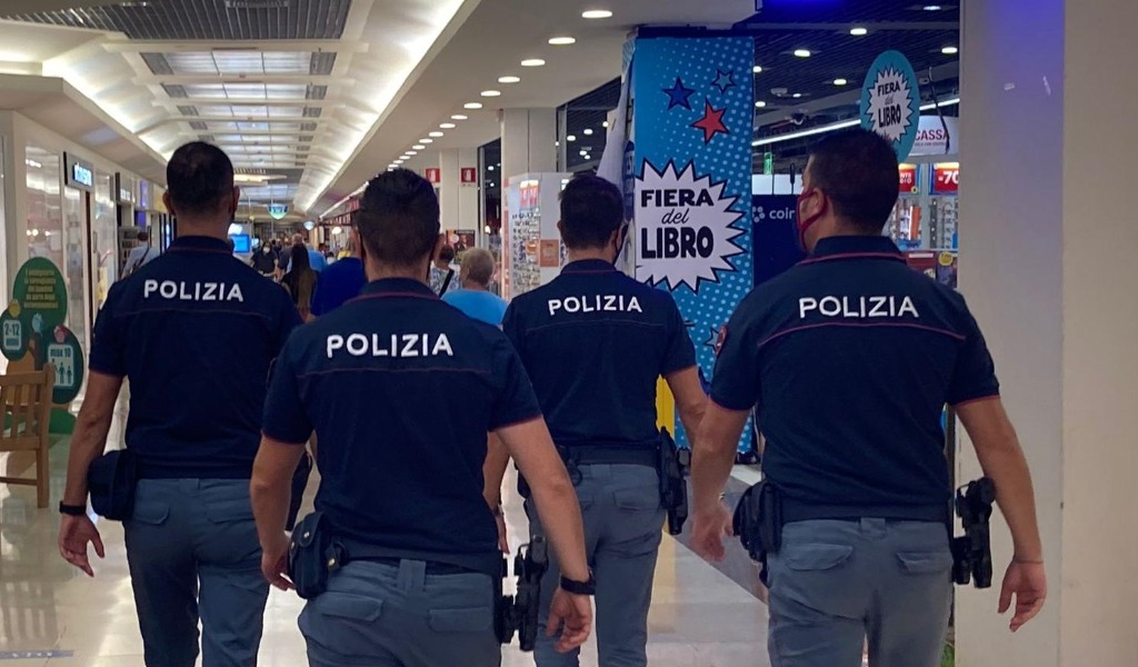 A Voghera la Polizia è impegnata nei controlli sul Green pass nei locali