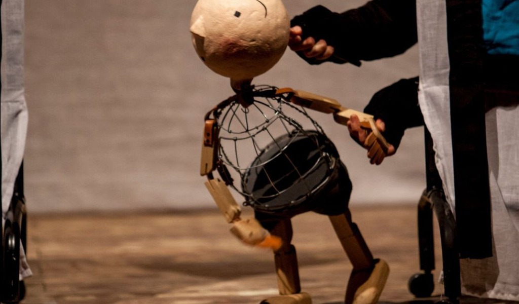 Teatro al Broletto: ad agosto una minirassegna (ad ingresso gratuito) di spettacoli dal vivo