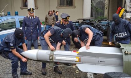 Attentato contro Salvini? No, il missile (trovato a Rivanazzano) era un "bizzarro complemento d'arredo"
