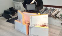 Magazziniere sorpreso a rubare tablet nella logistica in cui lavora: arrestato