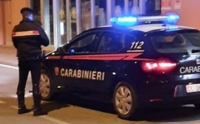 Arrestato pregiudicato 40enne dopo un inseguimento con i carabinieri