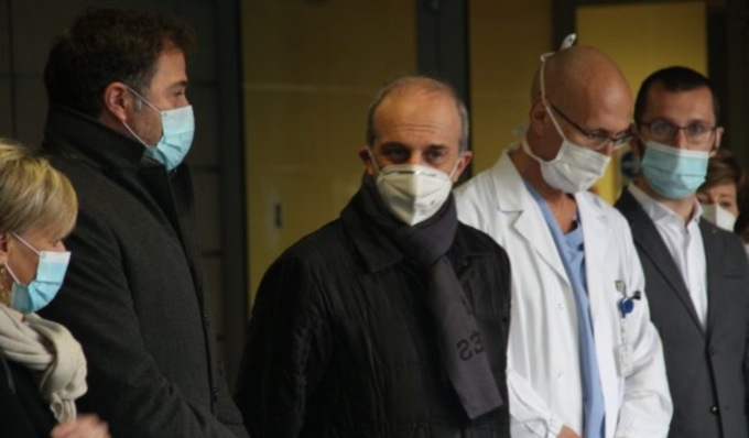 Covid e Vaccinazioni, il professor Signorelli: “Dobbiamo accelerare sulla terza dose”