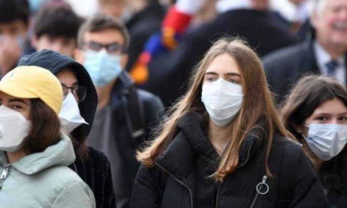 Anche a Pavia torna l’obbligo di mascherine all’aperto: ecco in quali zone