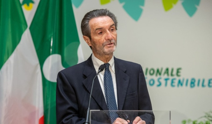 Lombardia resta in zona bianca: “Crescita ricoveri e contagi inferiore a settimana scorsa”