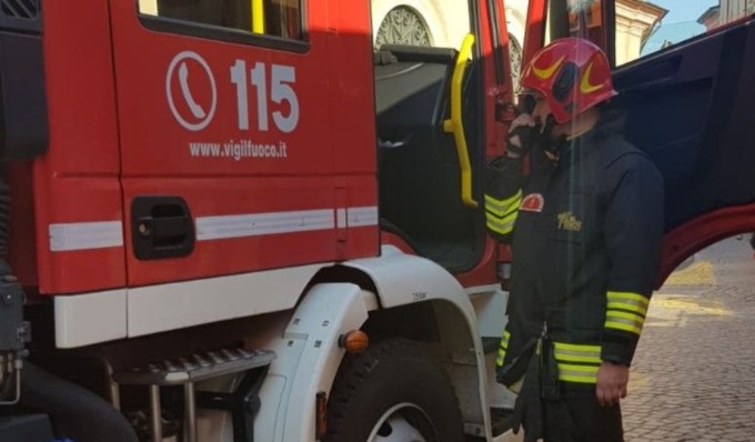 Incendio a Broni, anziana muore tra le fiamme