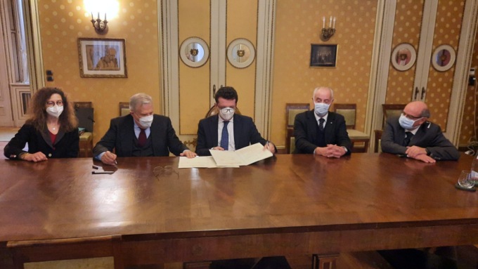L’Università di Pavia sigla un accordo di collaborazione con l’Unione dei Consoli Onorari in Italia