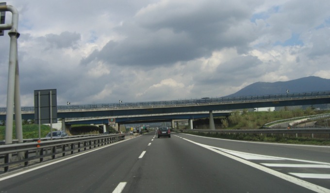 Autostrada A7, limitazioni al traffico al casello di Gropello Cairoli