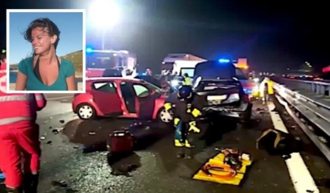 Le foto del tragico schianto sulla A7, muore 39enne. Altri due feriti, uno grave
