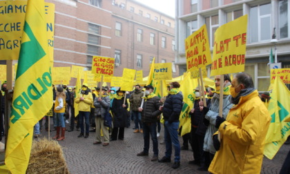 Agricoltori in piazza a Pavia: stop alle speculazioni!