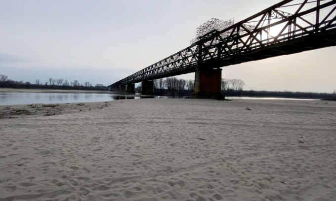 Giornata dell’Acqua all’insegna della siccità: scende ancora il Po al Ponte della Becca