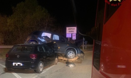 Schianto tra due auto a Gropello Cairoli, tre feriti in ospedale