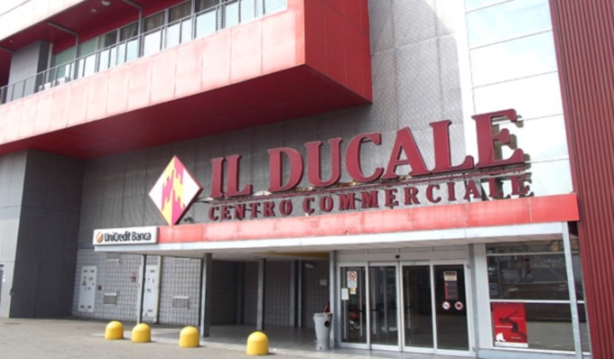 Ruba merce per 400 euro al centro commerciale, nei guai 39enne incensurata