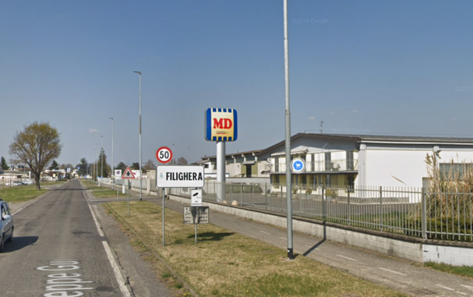 Ruba in un supermercato, viene beccato e finisce ai domiciliari: poi evade, ma viene preso di nuovo