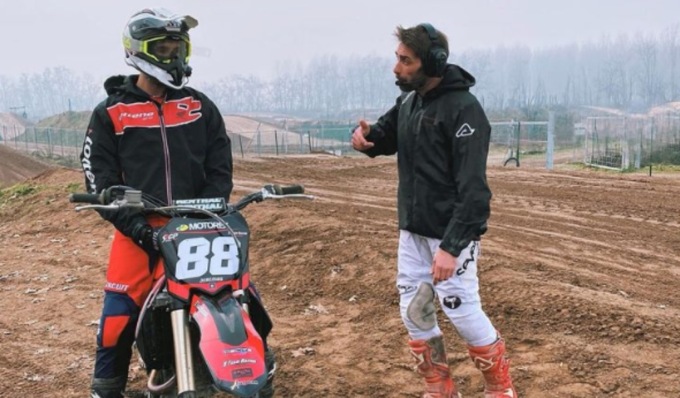 Rubata la moto di Jeremias Rodriguez, fratello di Belen: era custodita al South Milano di Ottobiano