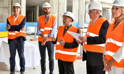 Monsignor Delpini in visita al Merlata Bloom Milano