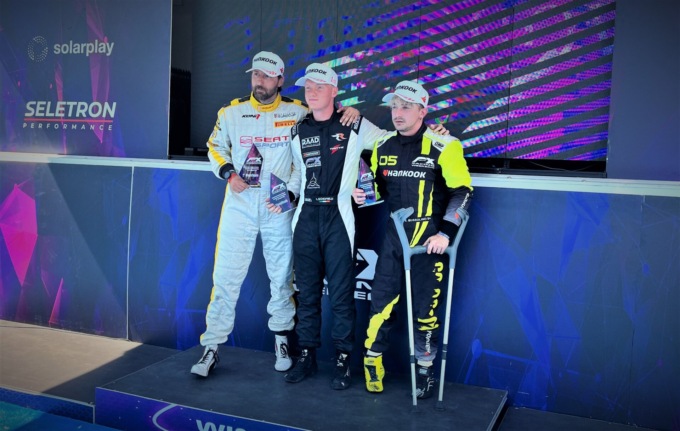 FORMULAX Italian Series – FX3 , Lyle Schofield anche a Vallelunga regala uno spettacolo da Capogiro