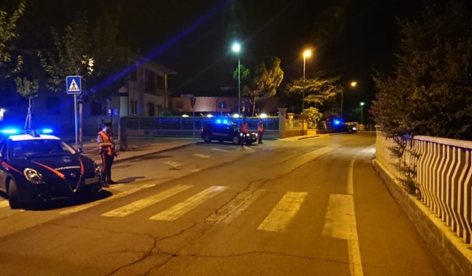 Fermato per un controllo e trovato con quattro dosi di hashish: 20enne denunciato per spaccio