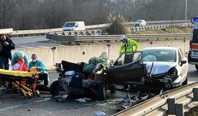 Nuovo spaventoso record: 45 vittime sulle strade nell’ultimo fine settimana, due nel pavese