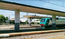 Tragedia in stazione a Voghera, donna investita da un treno muore in ospedale