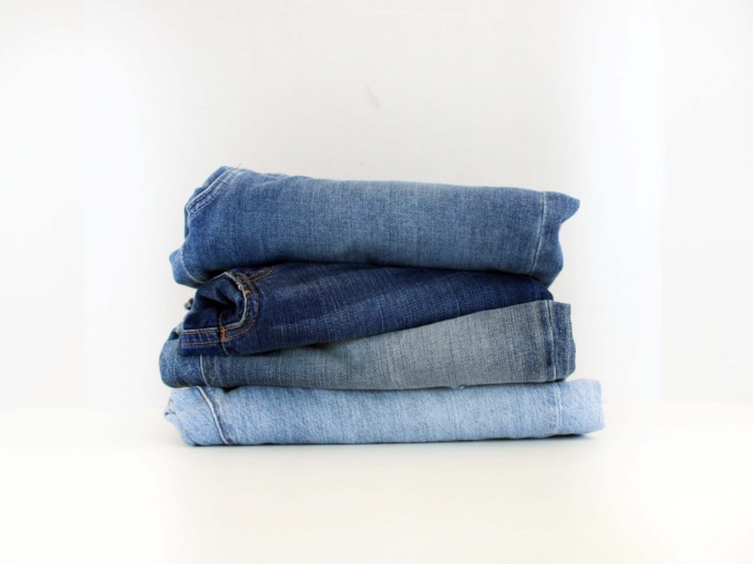 Jeans, il capo casual-chic che piace sempre di più agli uomini